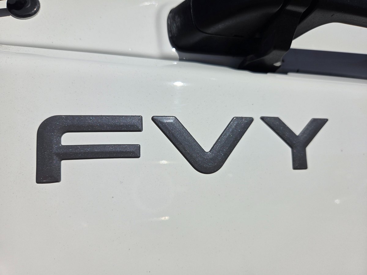 2011 Isuzu Trucks Fvy1400 Auto 6x4 Tray image 17