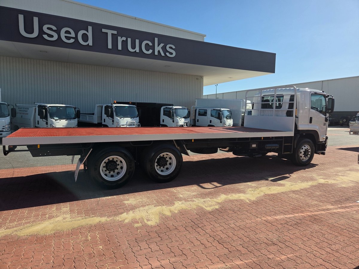 2011 Isuzu Trucks Fvy1400 Auto 6x4 Tray image 18