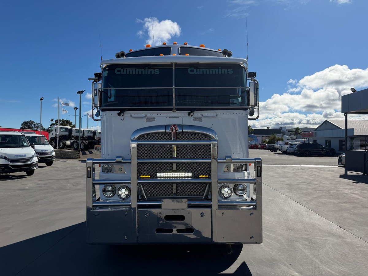 2018 Kenworth K200 image 8