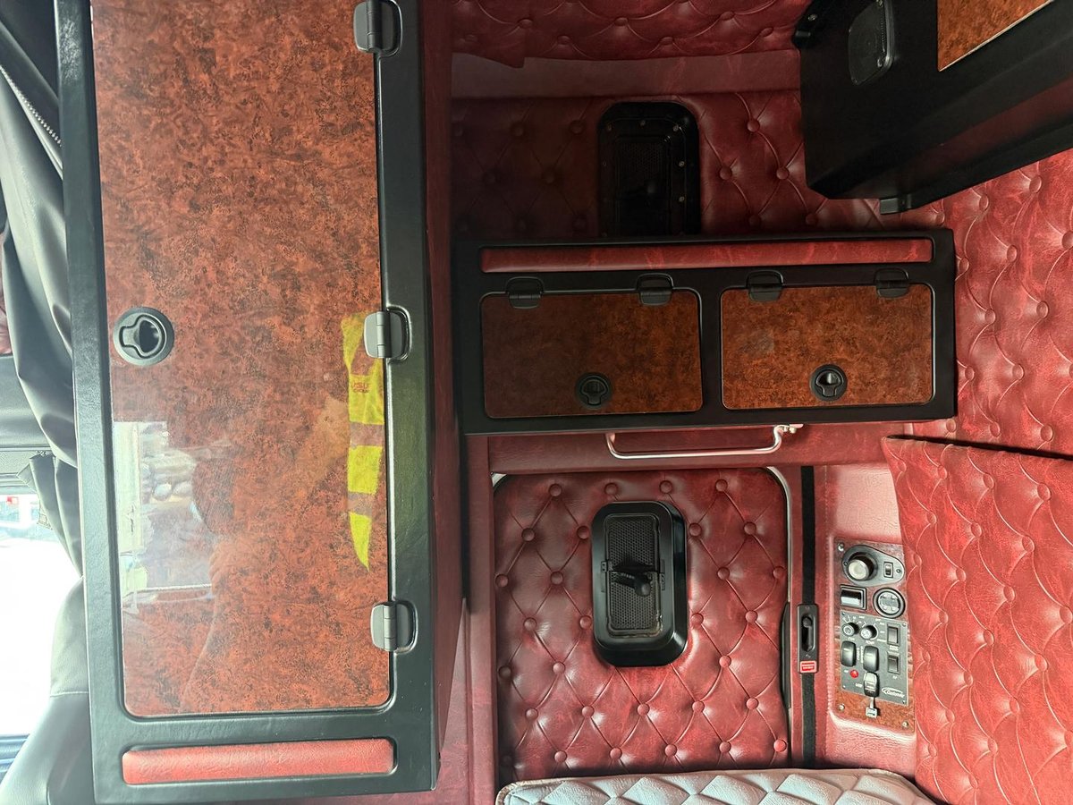 2018 Kenworth K200 image 22