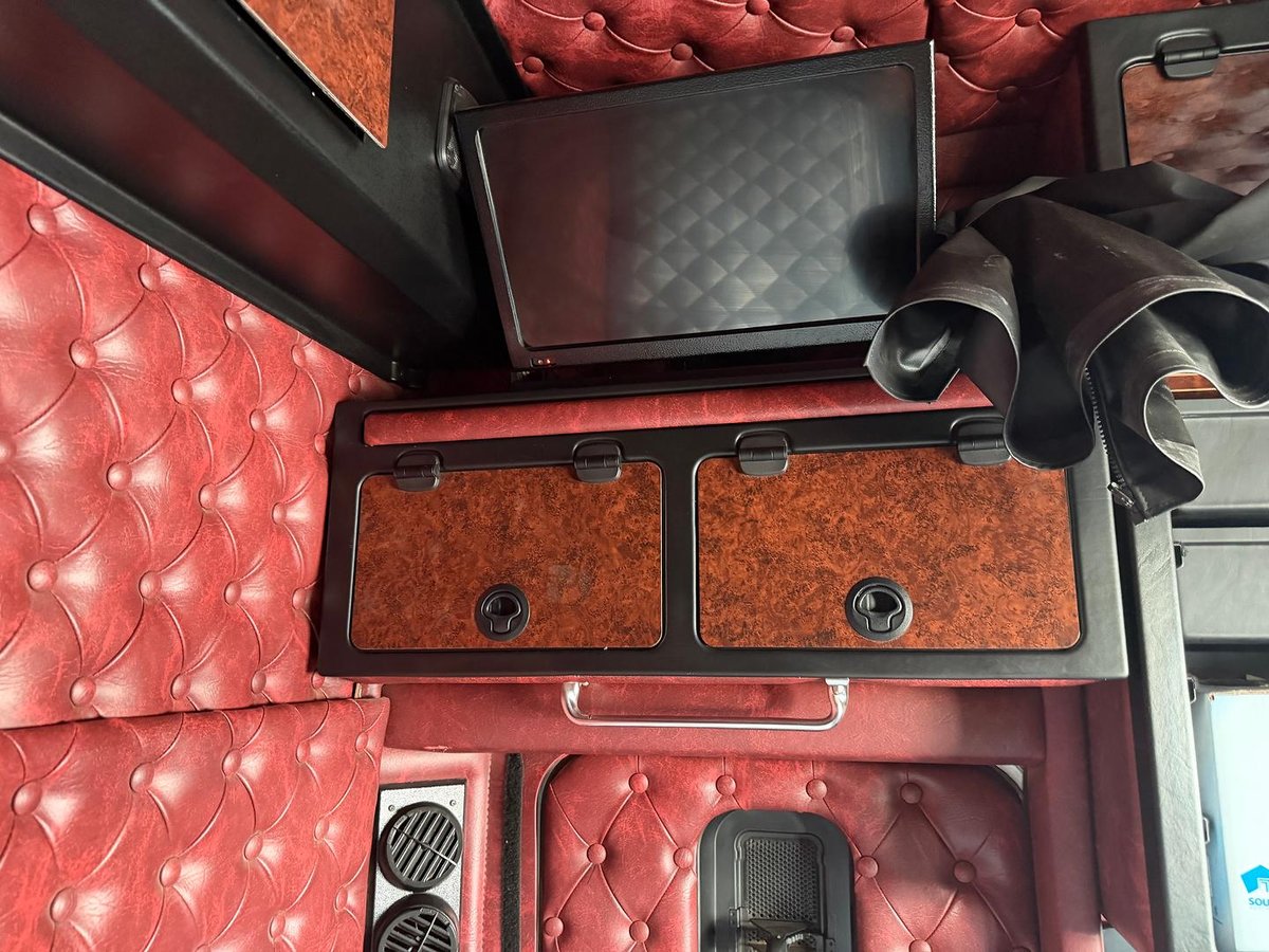 2018 Kenworth K200 image 21