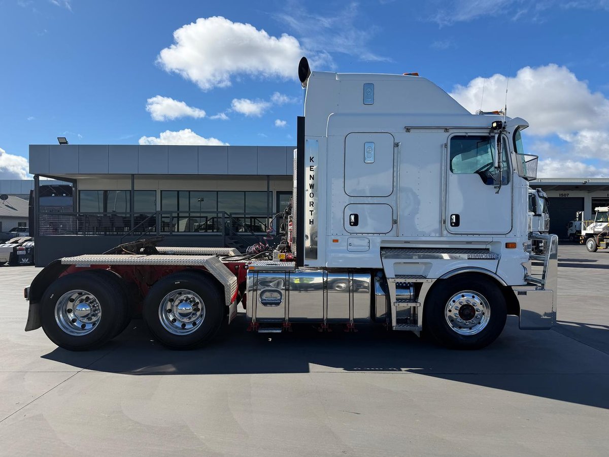 2018 Kenworth K200 image 6