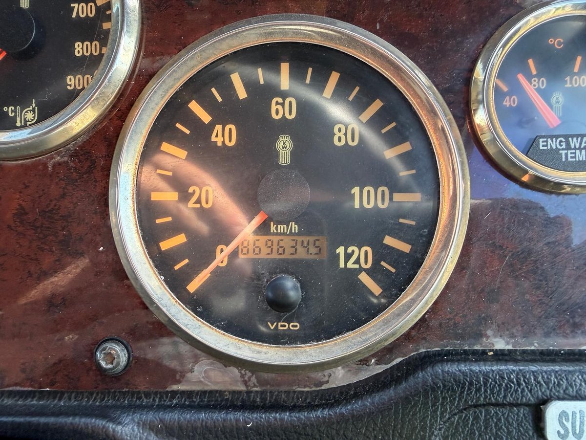 2018 Kenworth K200 image 20