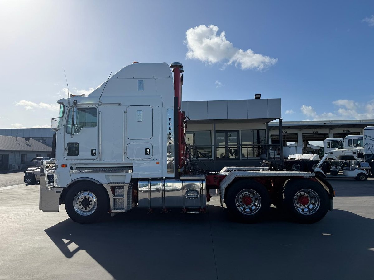 2018 Kenworth K200 image 6