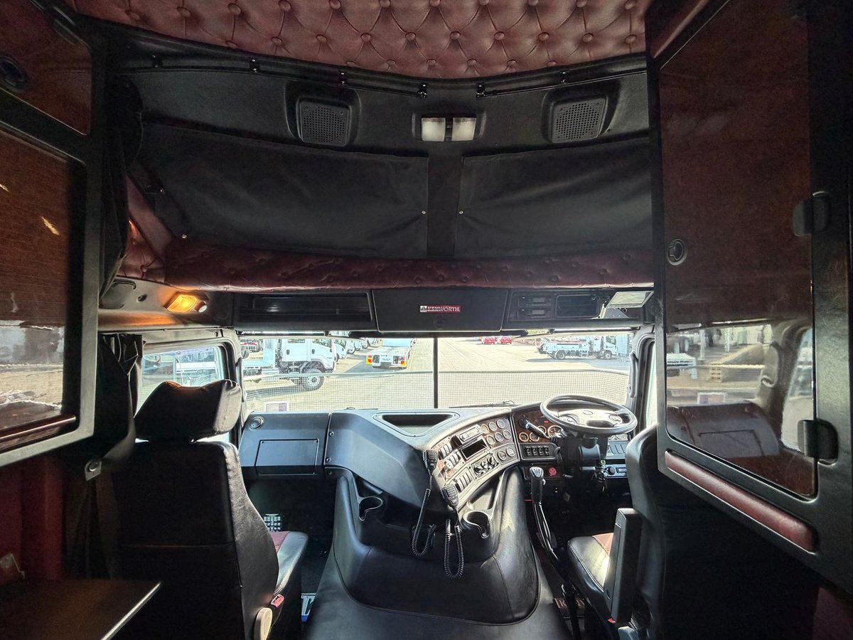 2018 Kenworth K200 image 25