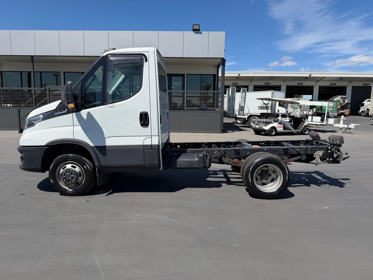 2022 Iveco Daily DAILY image 3