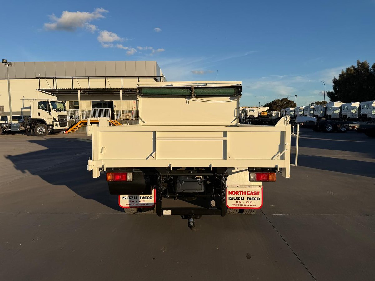 2014 Hino 300 Series 917 Medium image 6