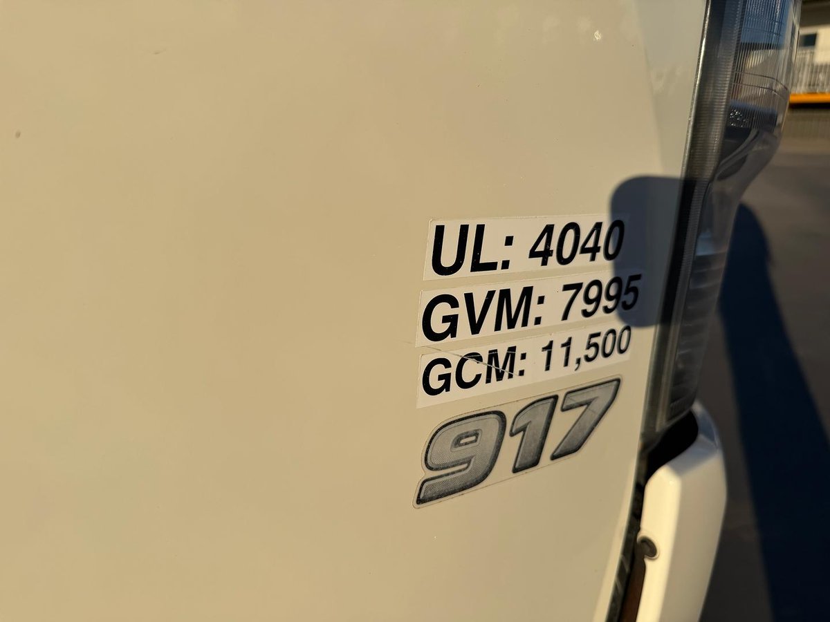 2014 Hino 300 Series 917 Medium image 9