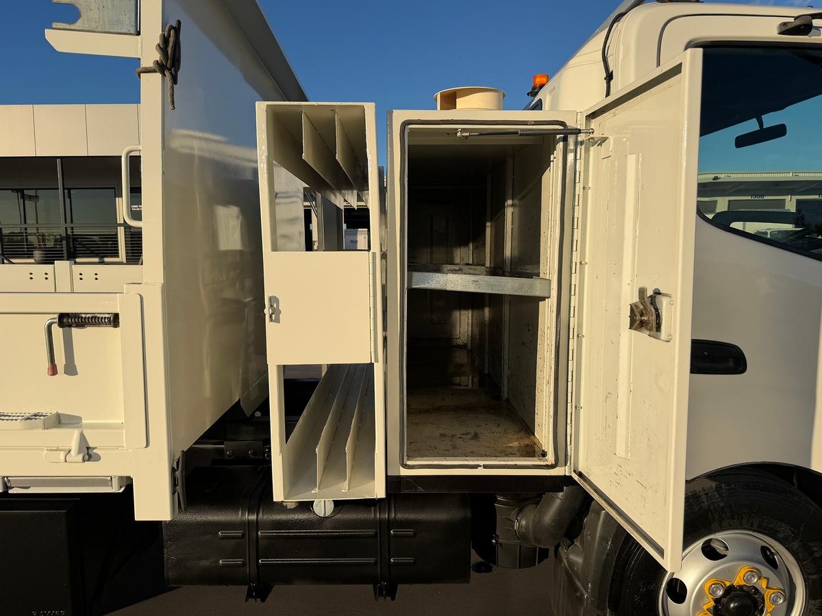 2014 Hino 300 Series 917 Medium image 20