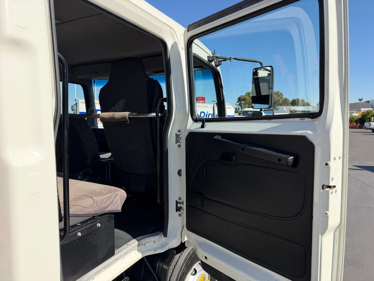 2012 Hino Fd 1124 FD 1124 image 32