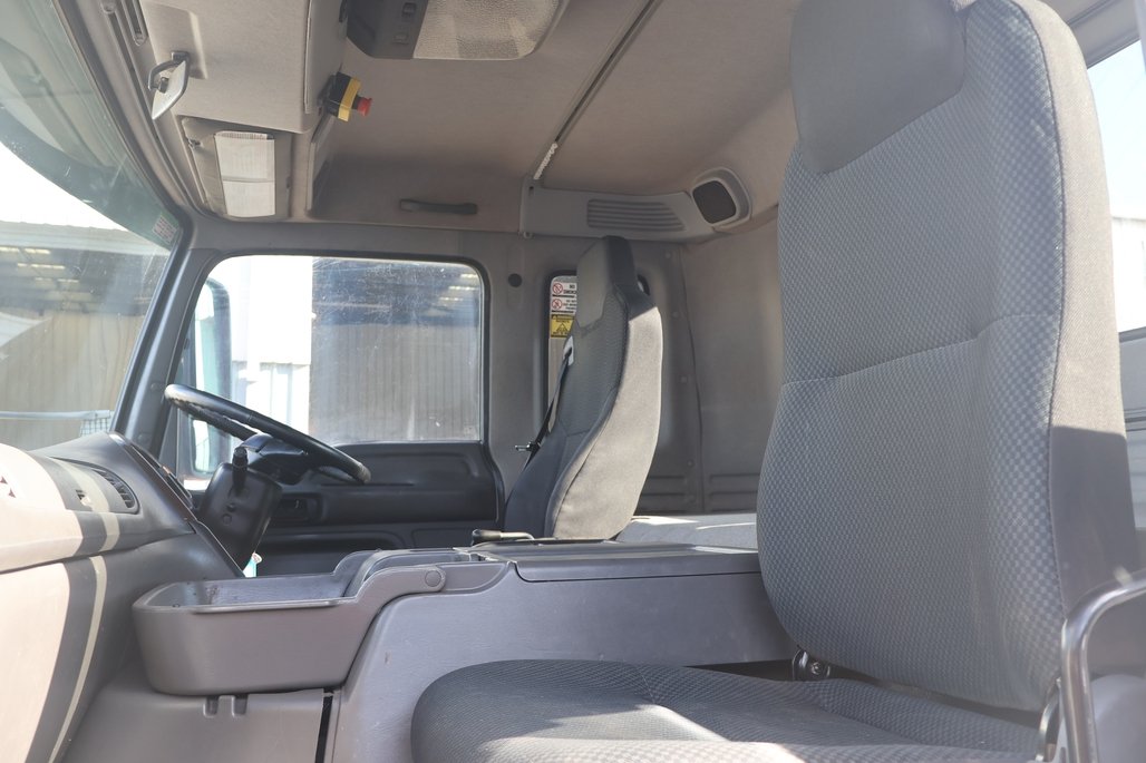 2019 Isuzu Cxz 240-460 image 19