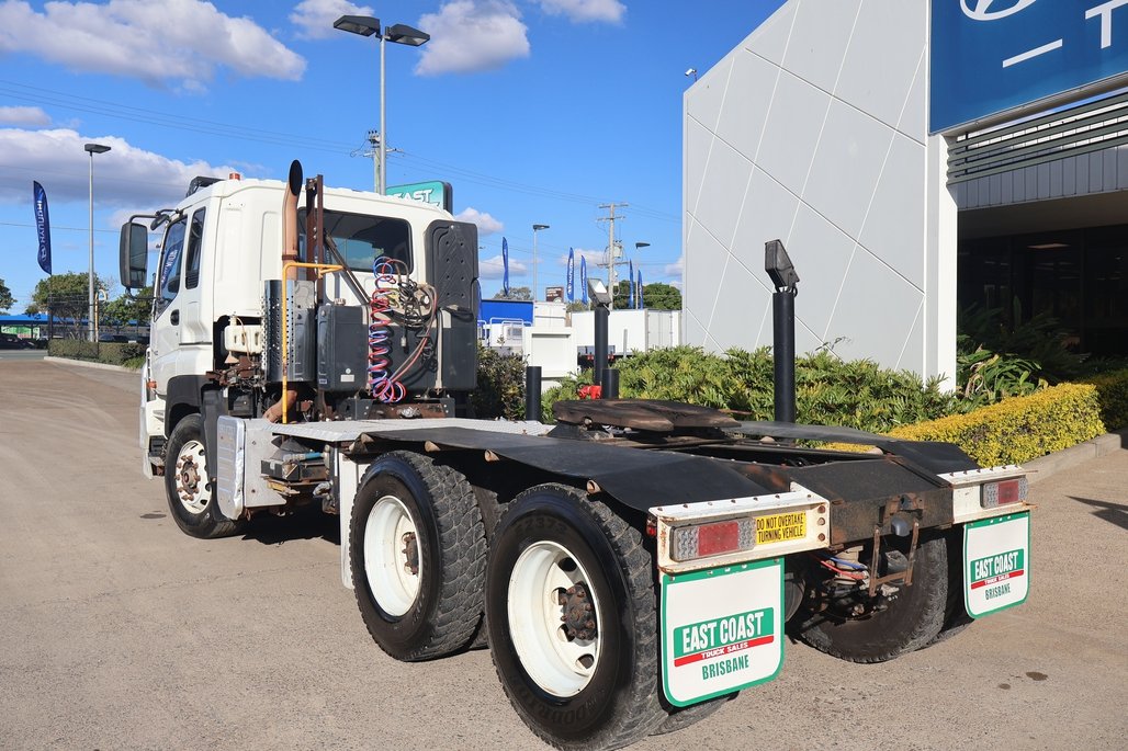 2019 Isuzu Cxz 240-460 image 3