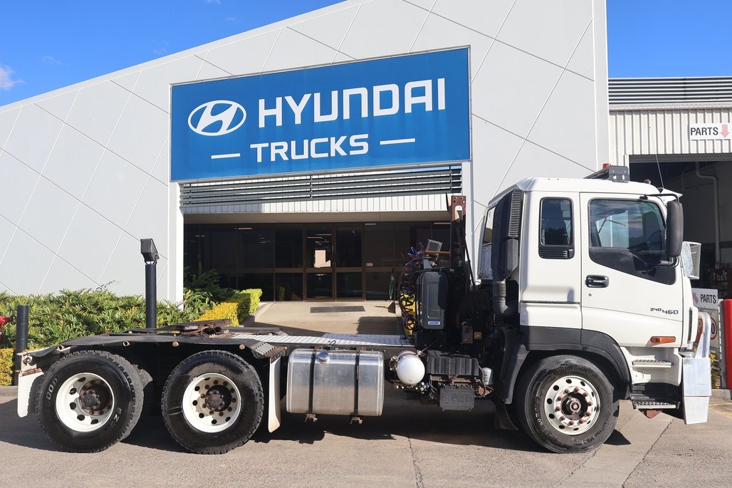 2019 Isuzu Cxz 240-460 image 6
