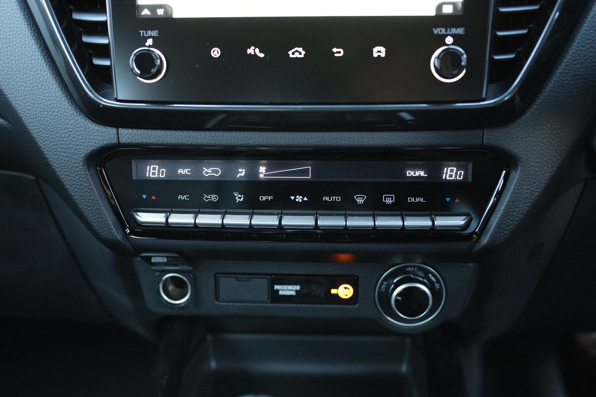 2025 Isuzu D-MAX X-TERRAIN MY25.5 4X4 Dual Range image 21