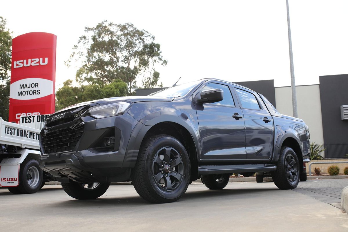 2025 Isuzu D-MAX X-TERRAIN MY25.5 4X4 Dual Range image 10