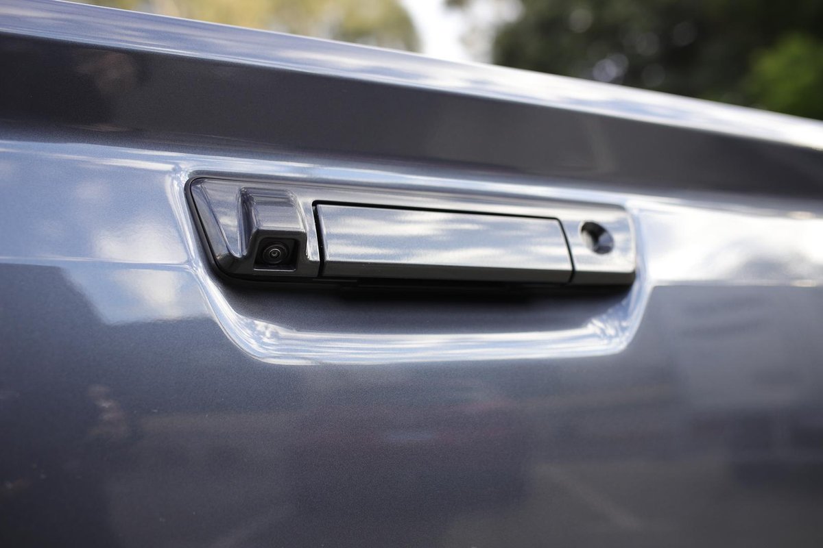 2025 Isuzu D-MAX X-TERRAIN MY25.5 4X4 Dual Range image 15