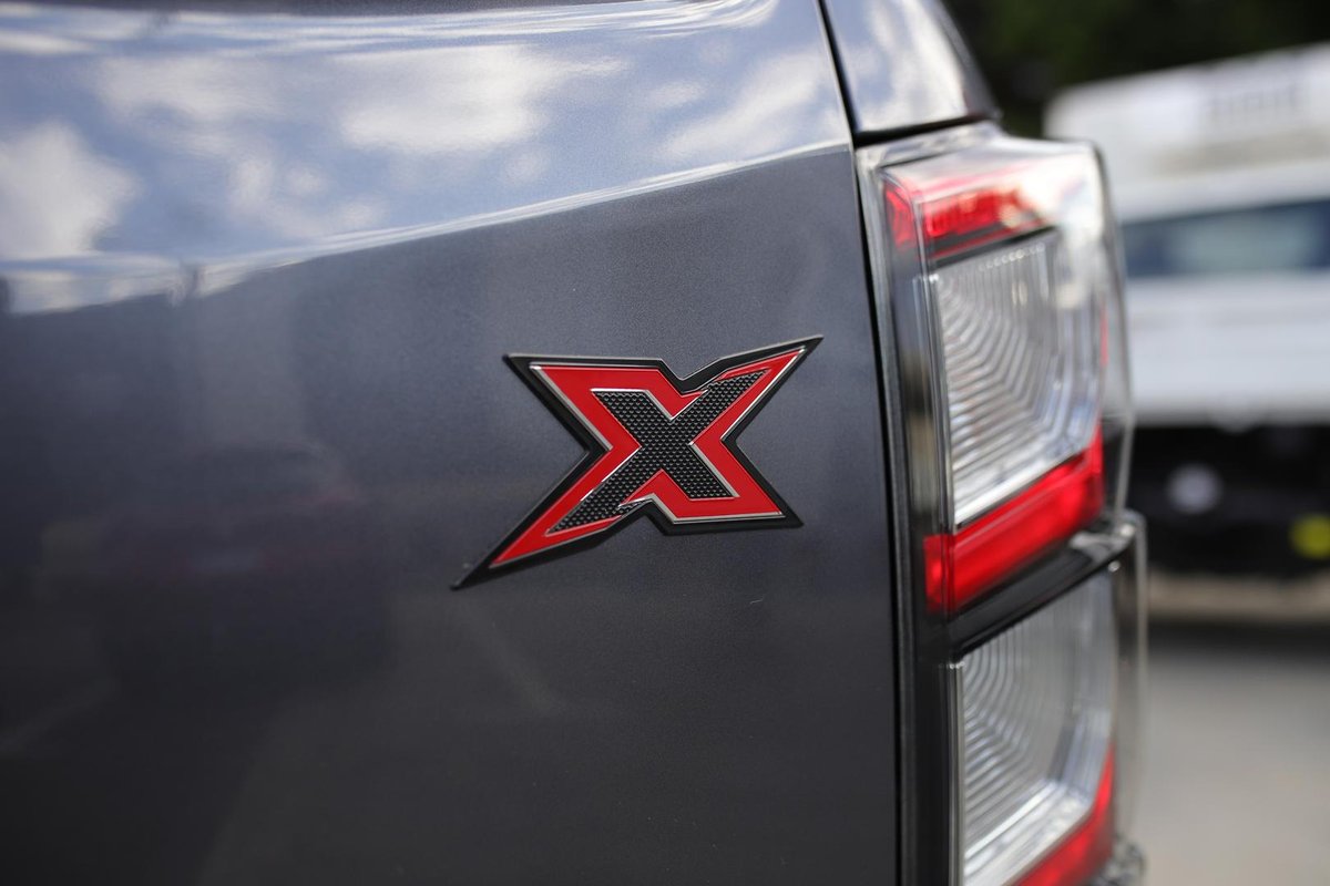2025 Isuzu D-MAX X-TERRAIN MY25.5 4X4 Dual Range image 12