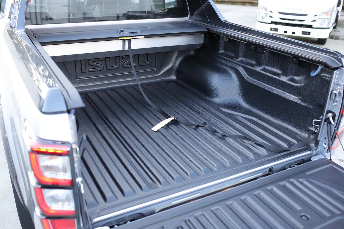 2025 Isuzu D-MAX X-TERRAIN MY25.5 4X4 Dual Range image 13