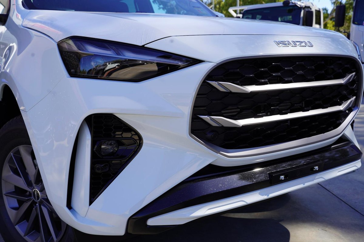 2025 Isuzu Mu-x Ls-u My25.5 4x4 Dual Range image 9