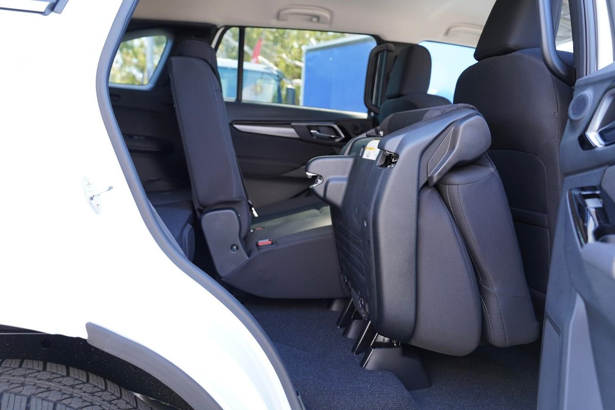 2025 Isuzu Mu-x Ls-u My25.5 4x4 Dual Range image 26
