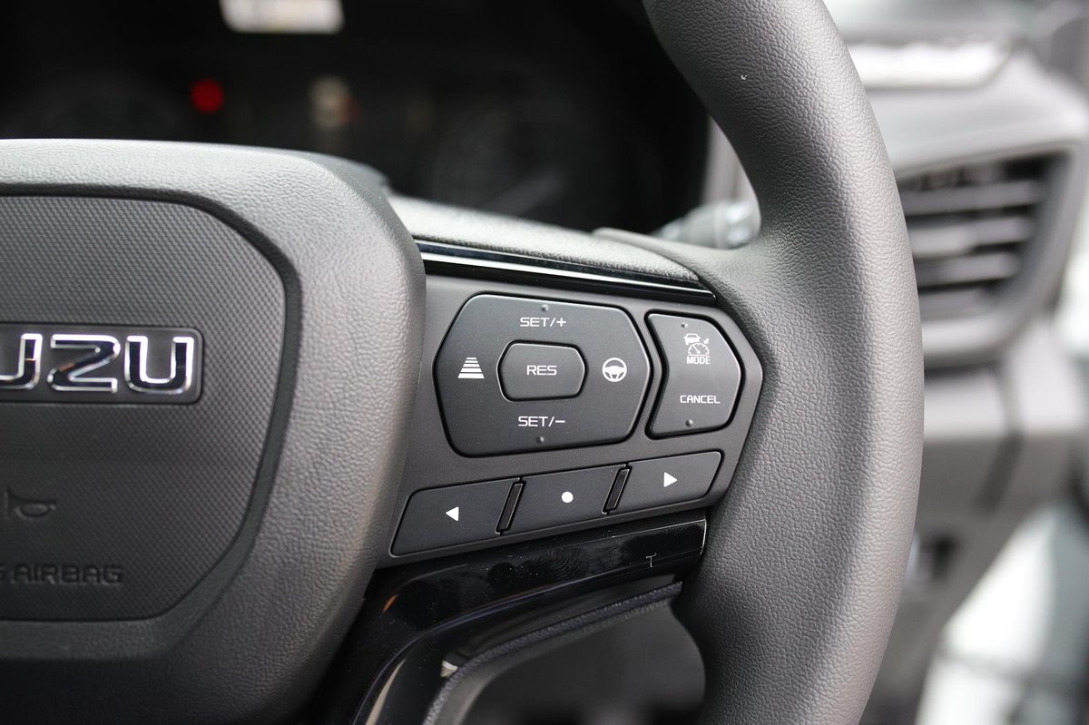 2025 Isuzu D-MAX X-RIDER MY25.5 4X4 Dual Range image 13