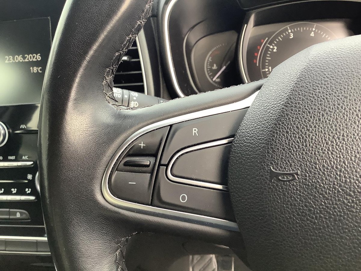 2019 Renault Koleos Life HZG image 25
