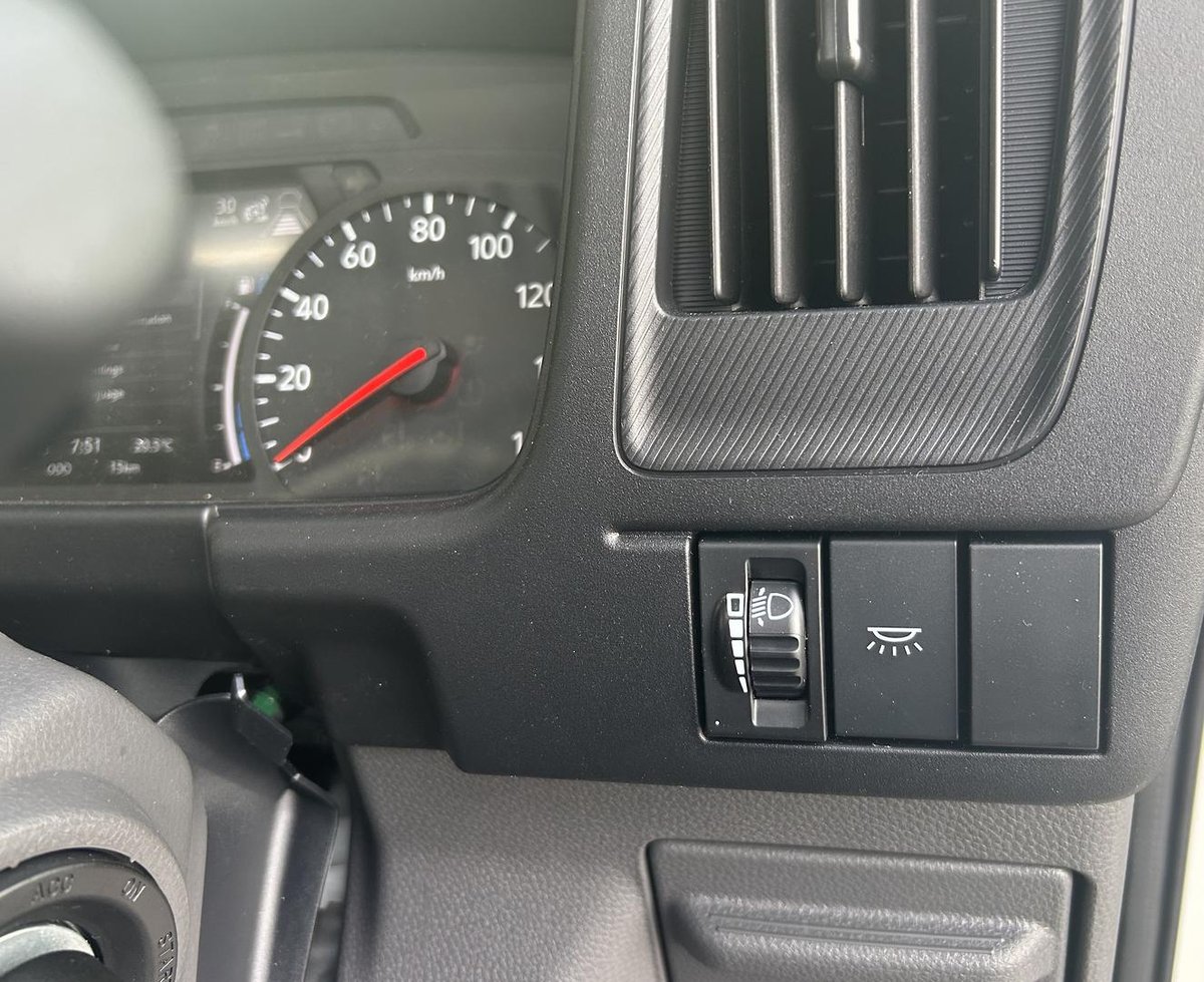 2026 Isuzu N Series Nlr 45-150 Dt D34 Traypack image 16