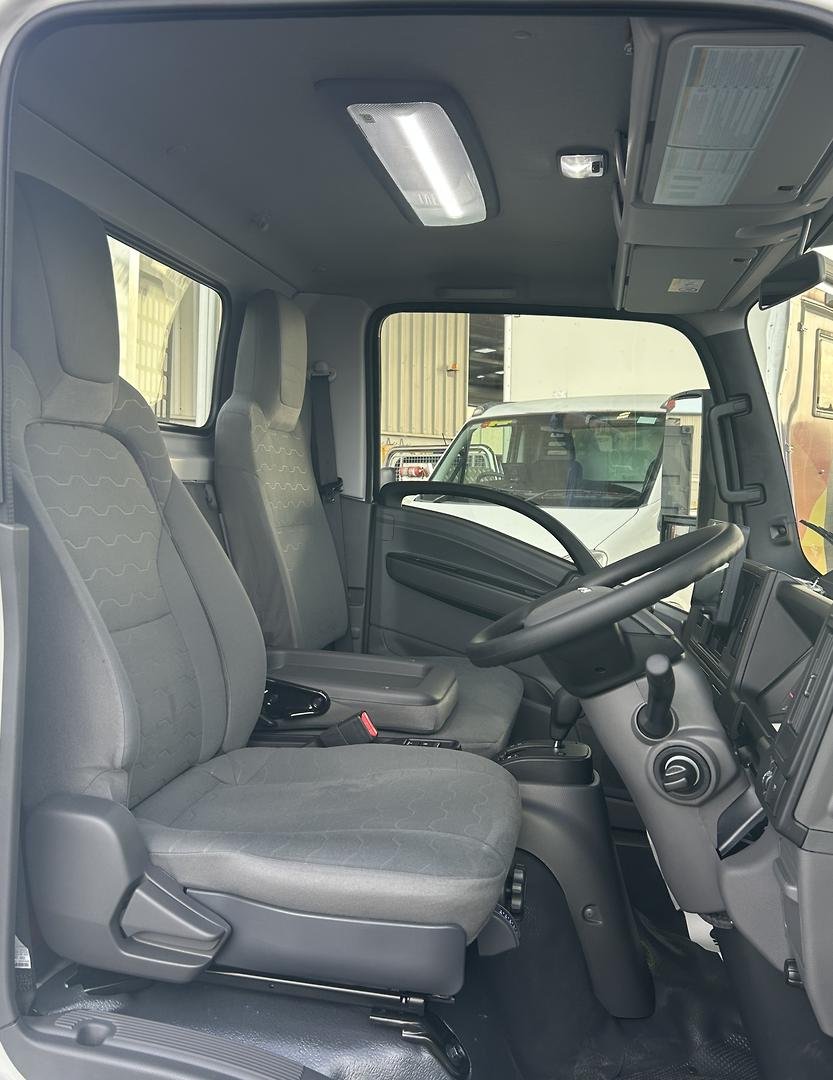 2026 Isuzu N Series Nlr 45-150 Dt D34 Traypack image 2