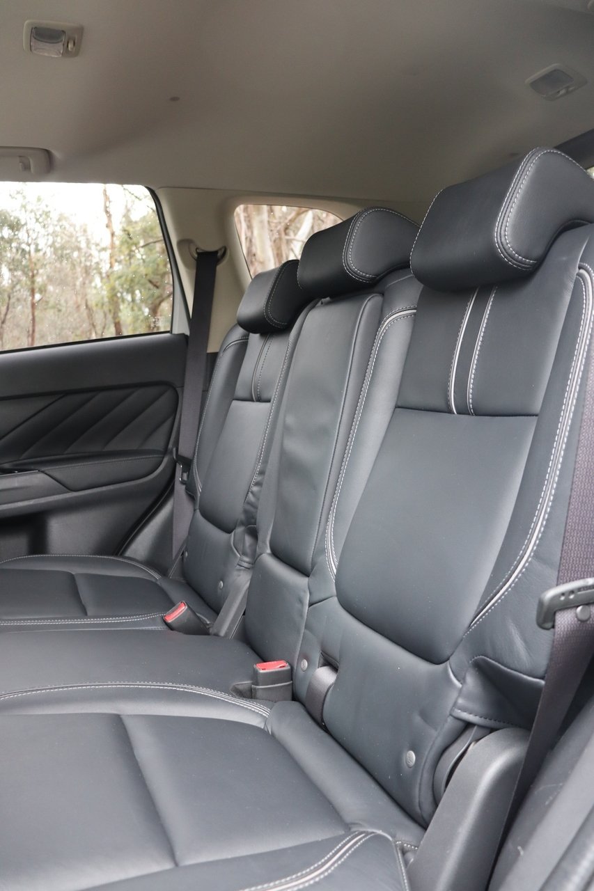 2017 Mitsubishi Outlander PHEV Exceed ZK MY17 AWD image 21