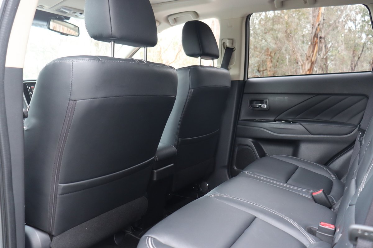 2017 Mitsubishi Outlander PHEV Exceed ZK MY17 AWD image 22