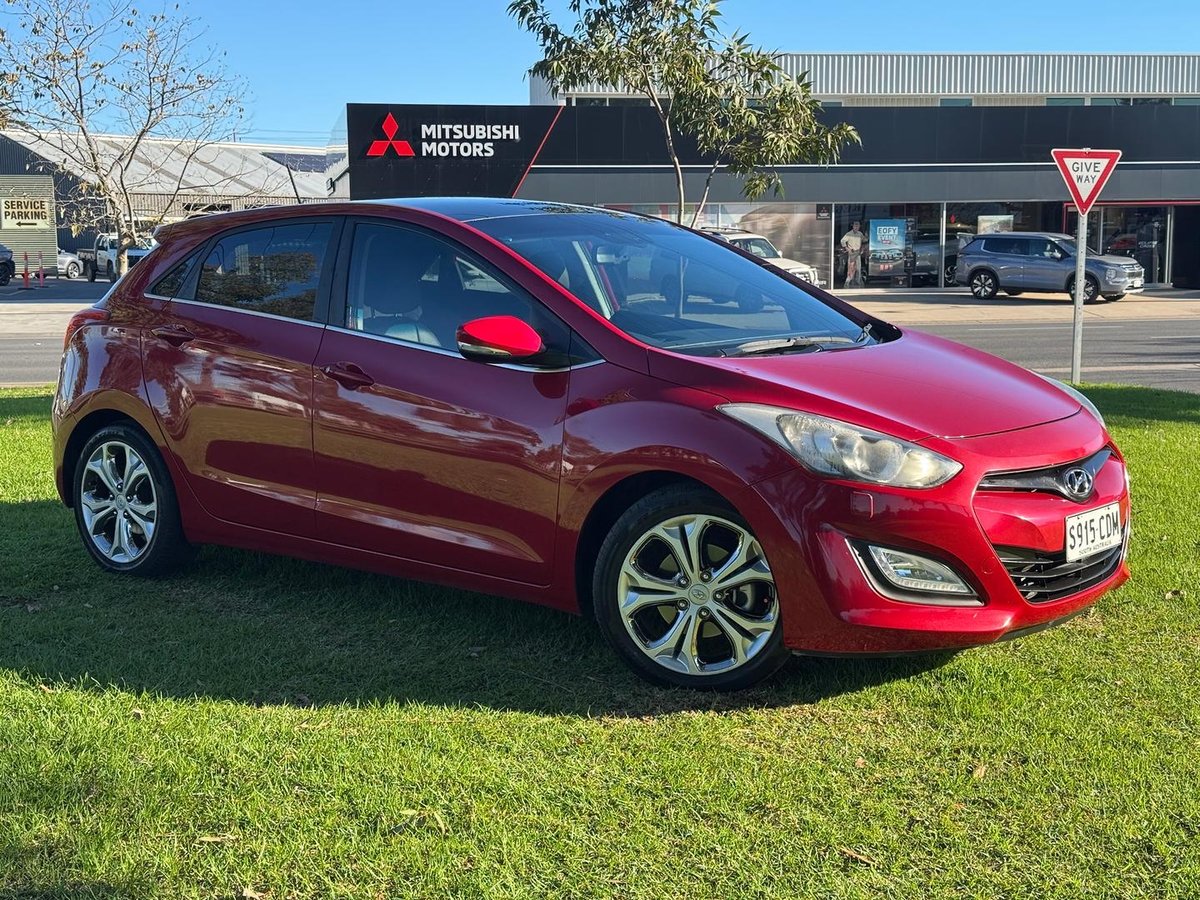 2013 Hyundai i30 Premium GD RED