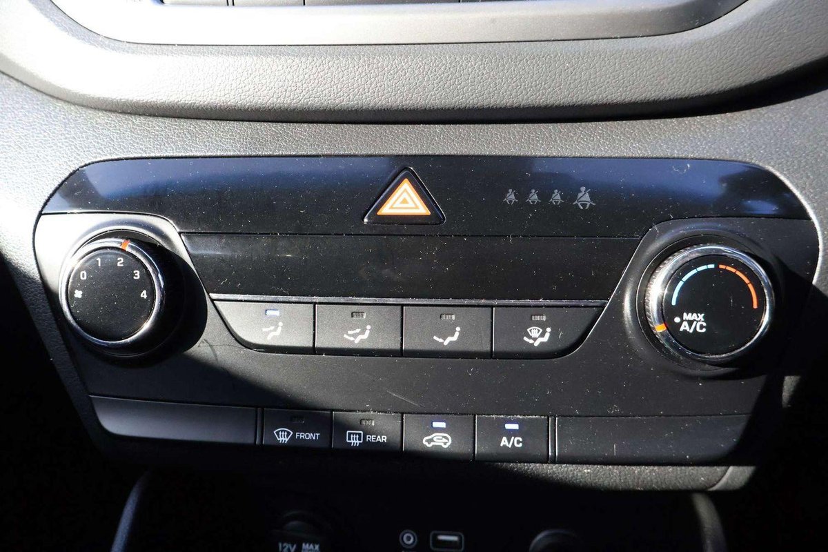 2015 Hyundai Tucson Active X TL image 15