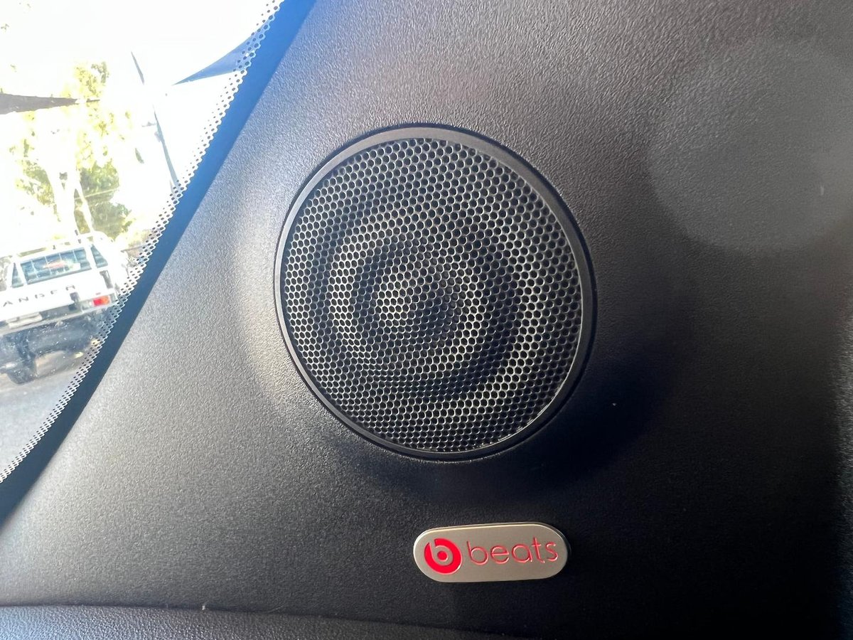 2024 Abarth 695 75 Anniversario MY23 image 13