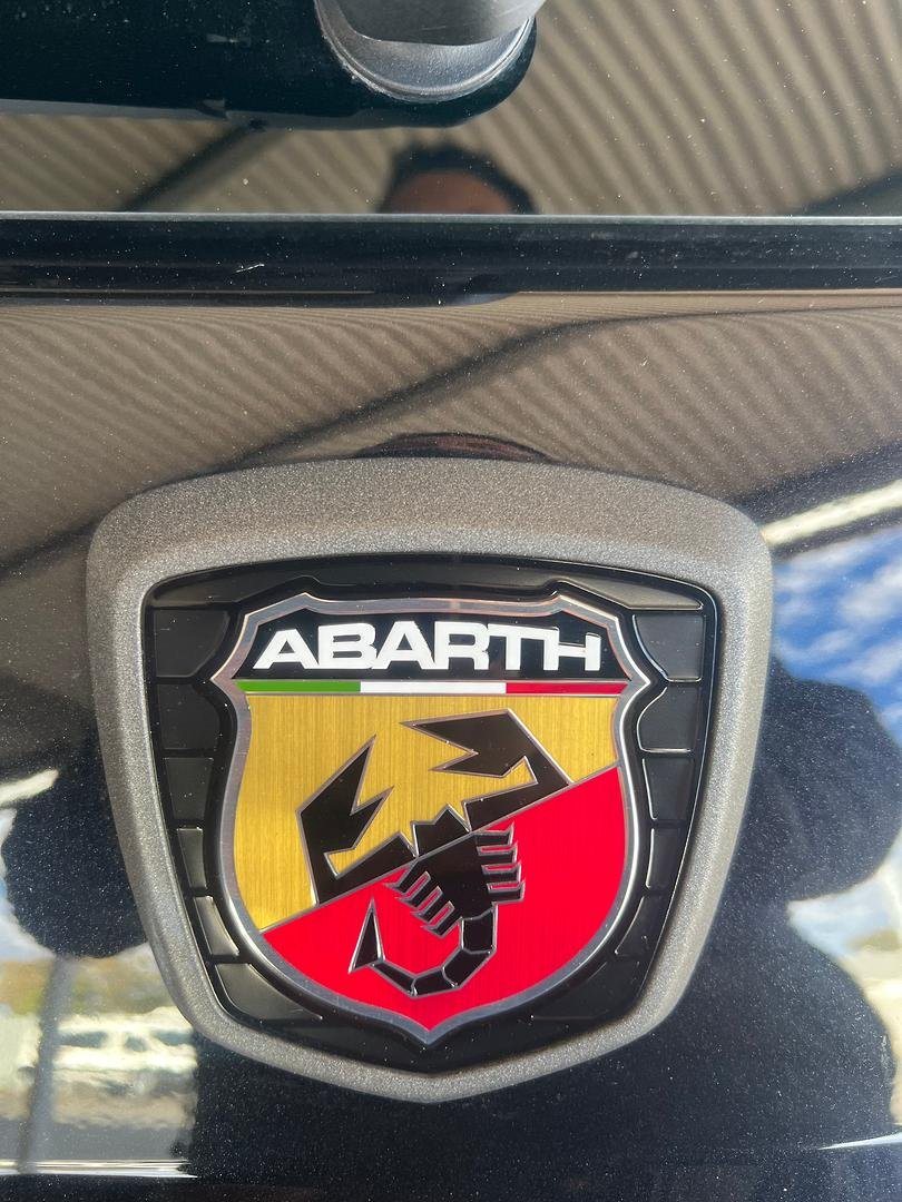 2024 Abarth 695 75 Anniversario MY23 image 16