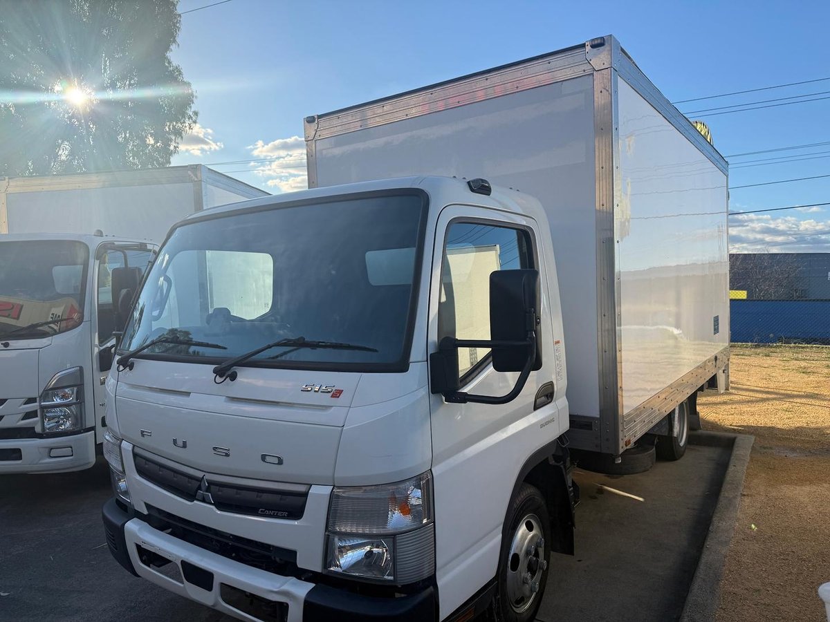 2022 Fuso Canter 515 image 7