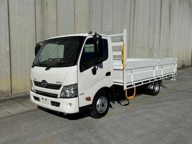 2014 Hino 300 Series