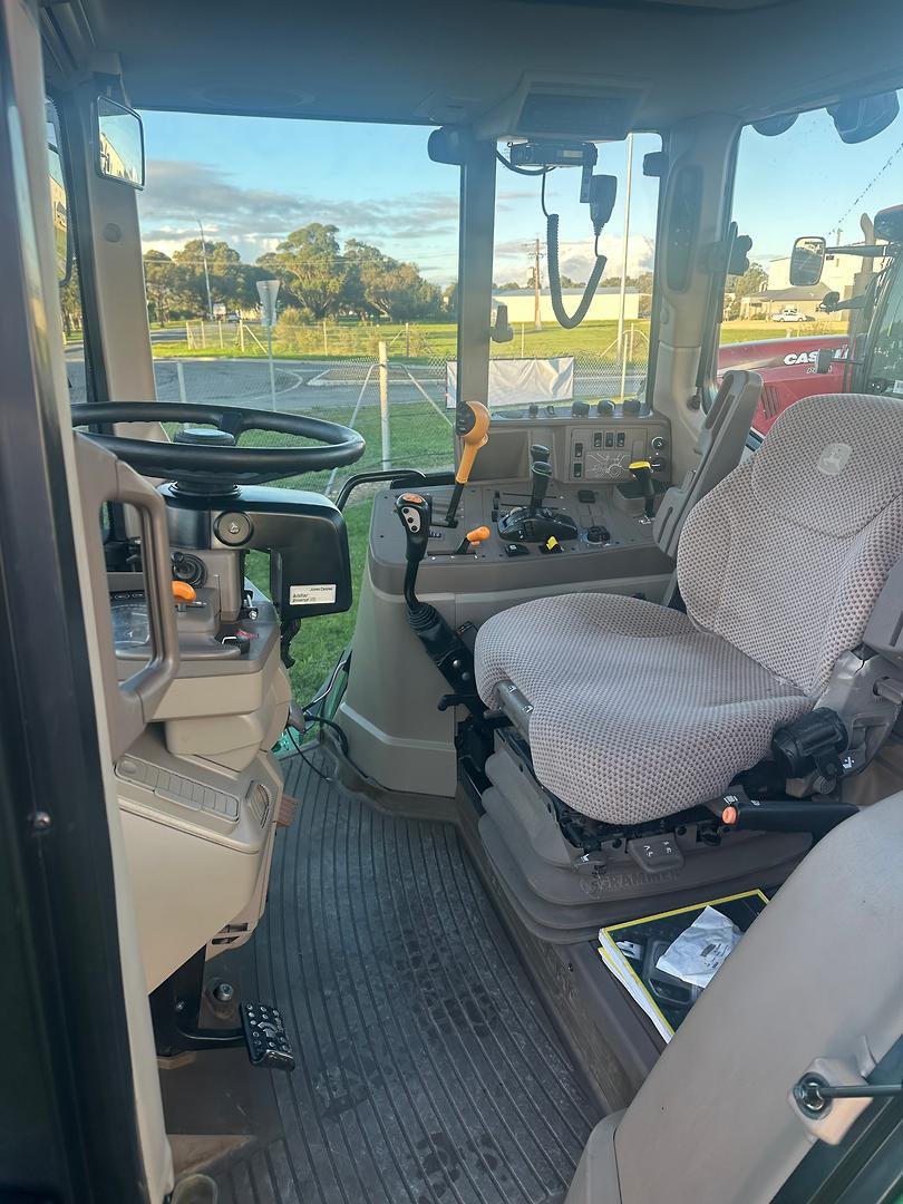 2015 John Deere 6150M image 16