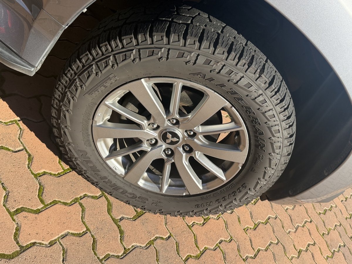 2019 Mitsubishi Pajero Sport GLX QE MY19 4X4 Dual Range image 9