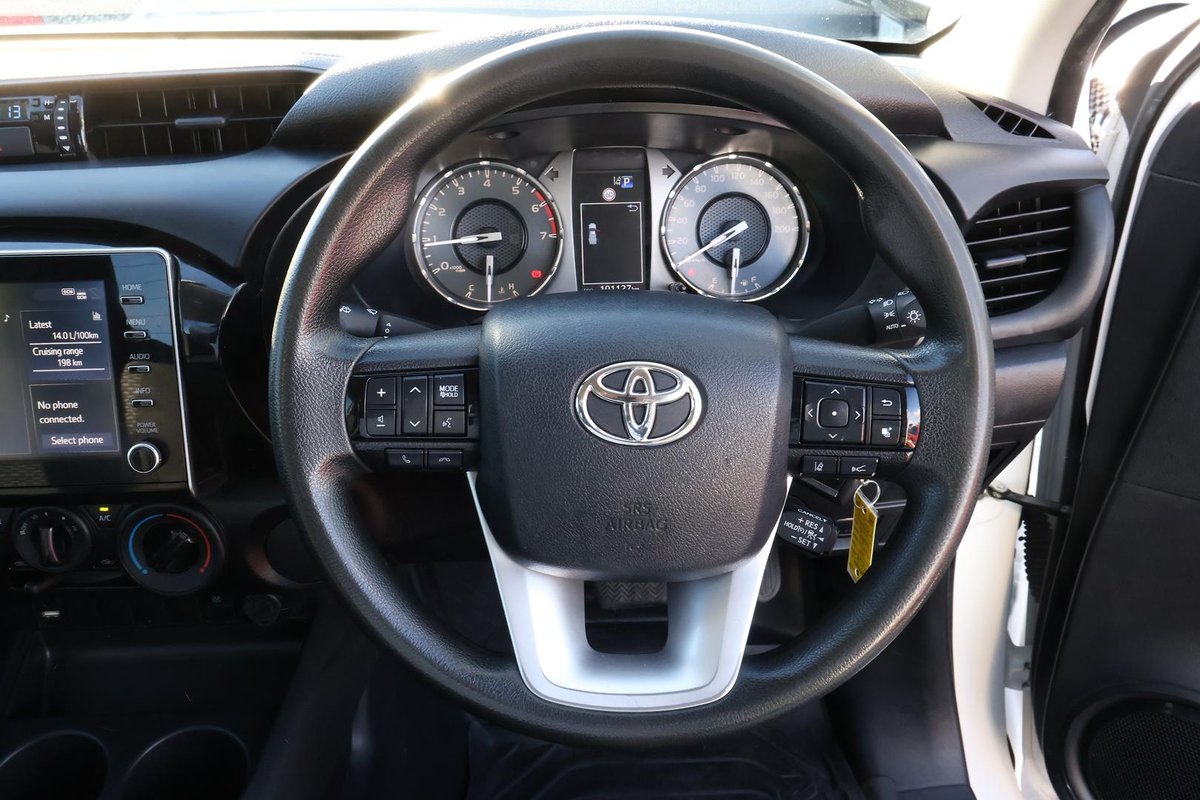 2022 Toyota Hilux Workmate TGN121R 4x2 image 8