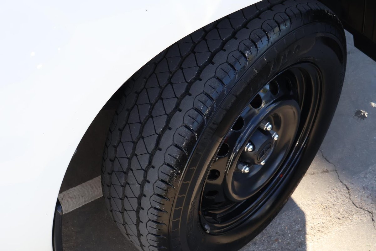 2022 Toyota Hilux Workmate TGN121R 4x2 image 21