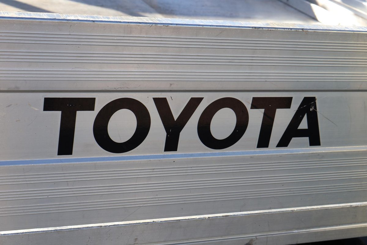 2022 Toyota Hilux Workmate TGN121R 4x2 image 23