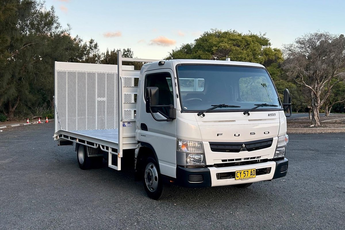 2019 Fuso Canter 515 image 7