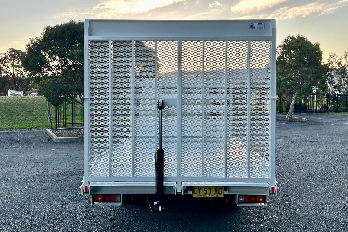 2019 Fuso Canter 515 image 4
