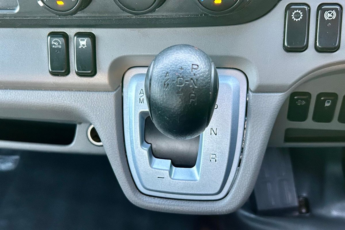 2019 Fuso Canter 515 image 21