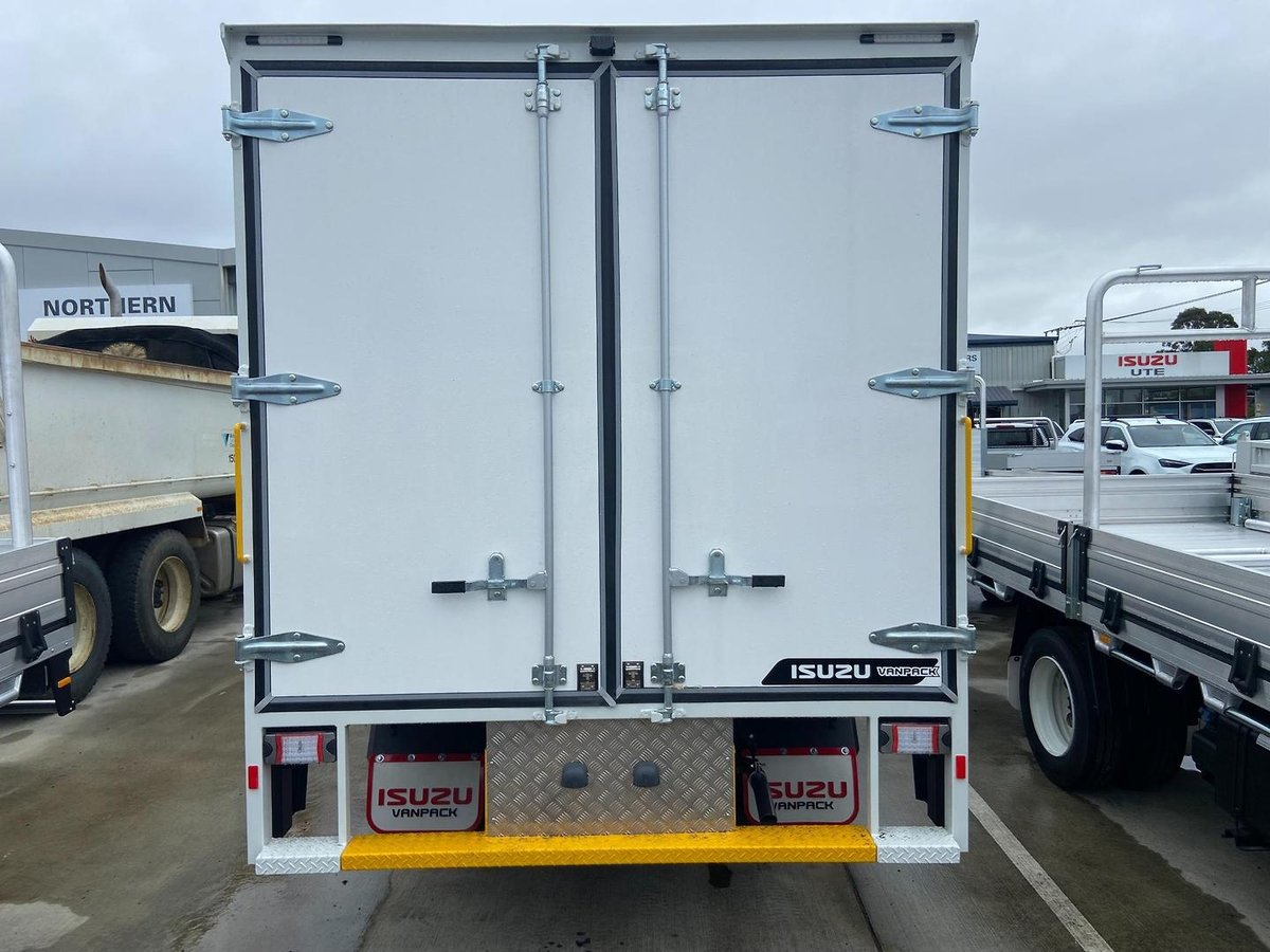 2026 Isuzu Nnr 45 150 Nnr 45-150 Dt34 Vanpack NNR 45-150 dt34 Vanpack image 20