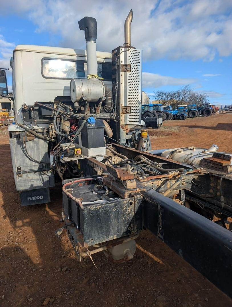 2012 Iveco Acco F2350G 280 image 8