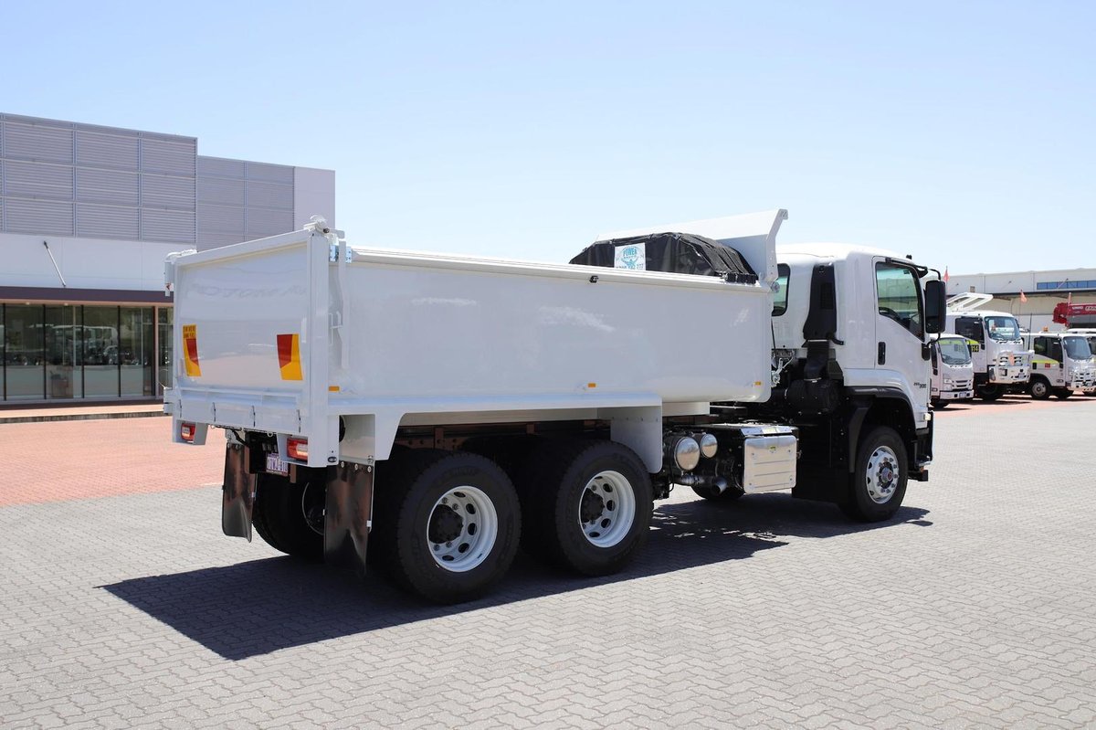 2026 Isuzu Fvz 260-300 image 7