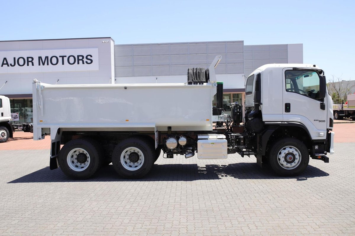 2026 Isuzu Fvz 260-300 image 10