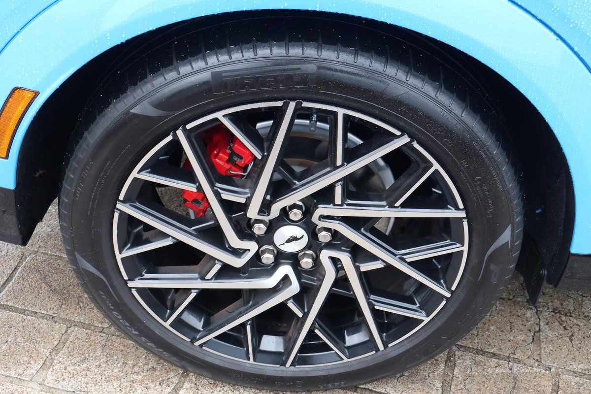 2023 Ford Mustang Mach-E GT MY23.75 AWD image 33