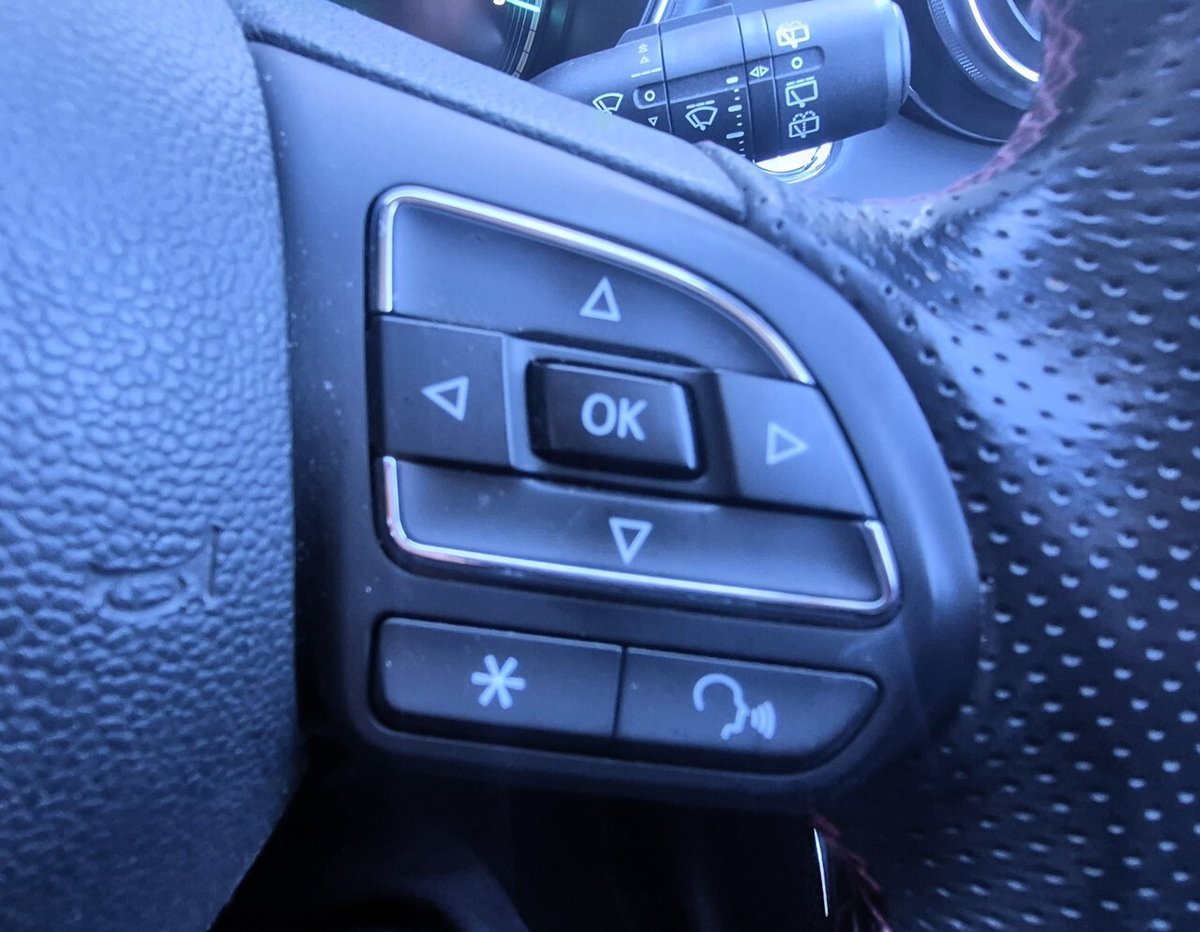 2021 MG HS PHEV Essence SAS23 MY21 image 11